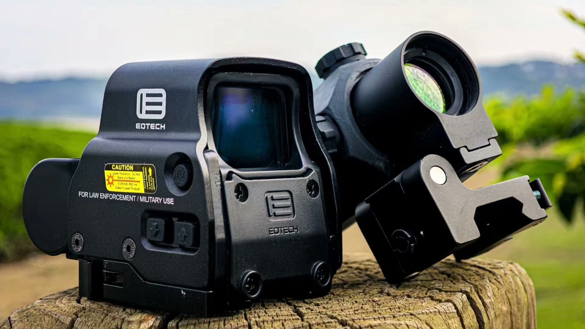EOTECH Holographic Red & Green Dot Sight with Magnifier Combo - Military-Grade Coatings, Black
