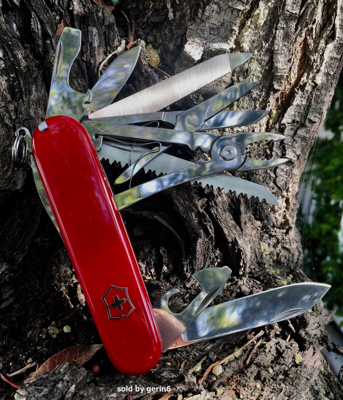 Victorinox Swiss Army Handyman Knife 24 Functions, 91mm, Red