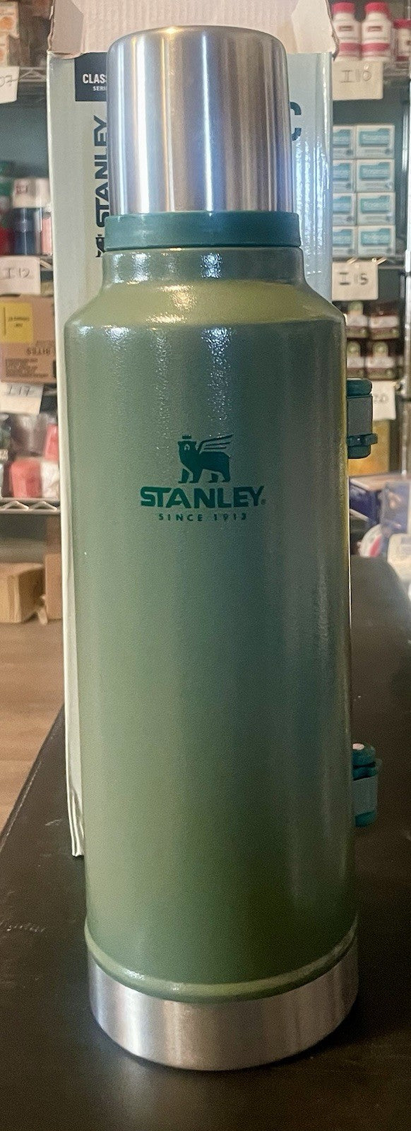 Insulated Water Bottle - 2 Qt Vacuum Stainless Steel, Green, Leak-Resistant