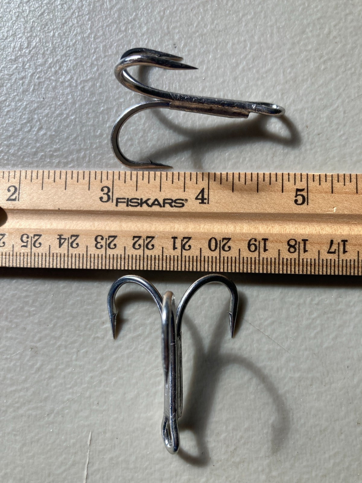 Heavy Duty Treble Hooks 4/0 Size - 12 Pack Fishing Tackle