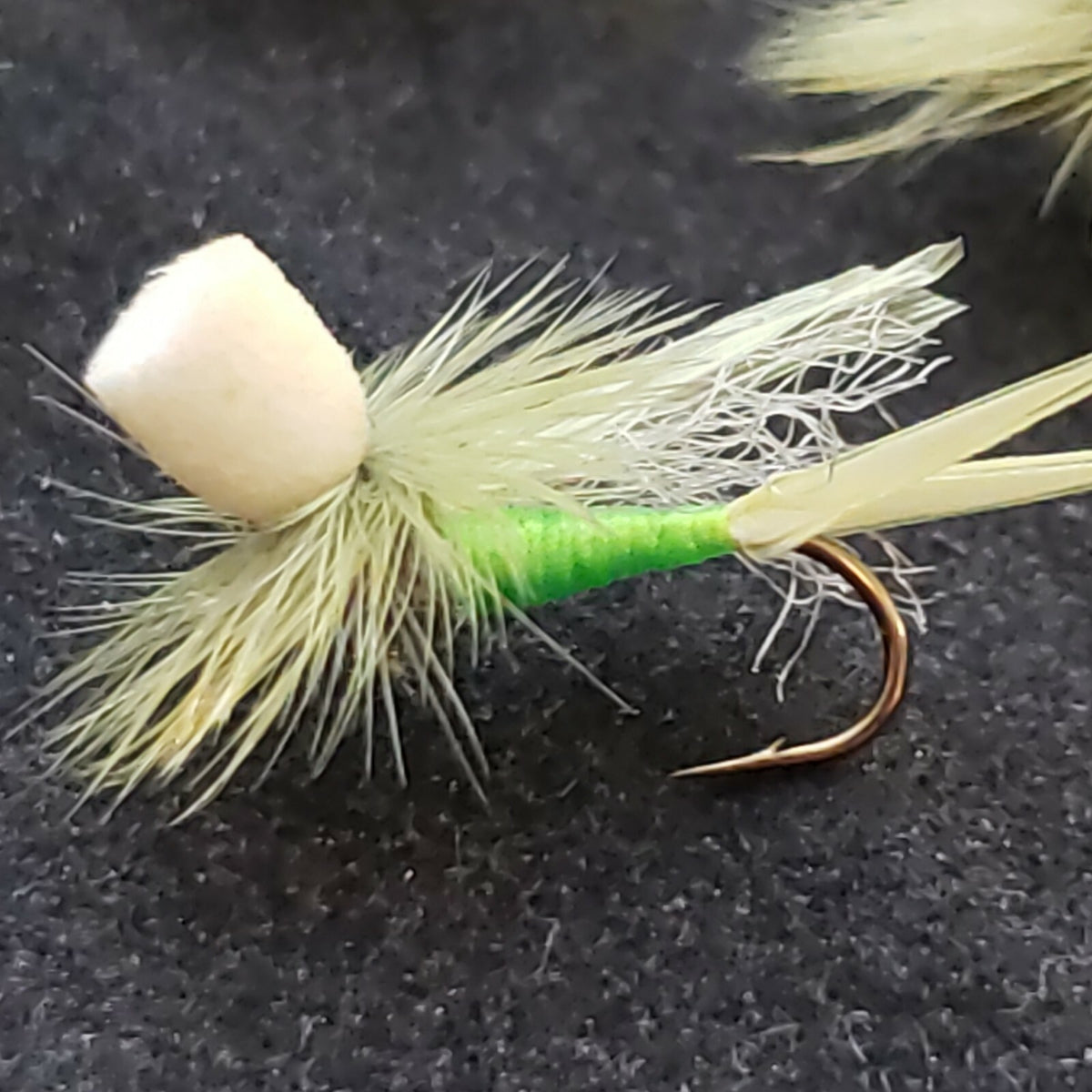 Fly Fishing Flies Parachute Sally Size 14 Limón Drop - Frontier