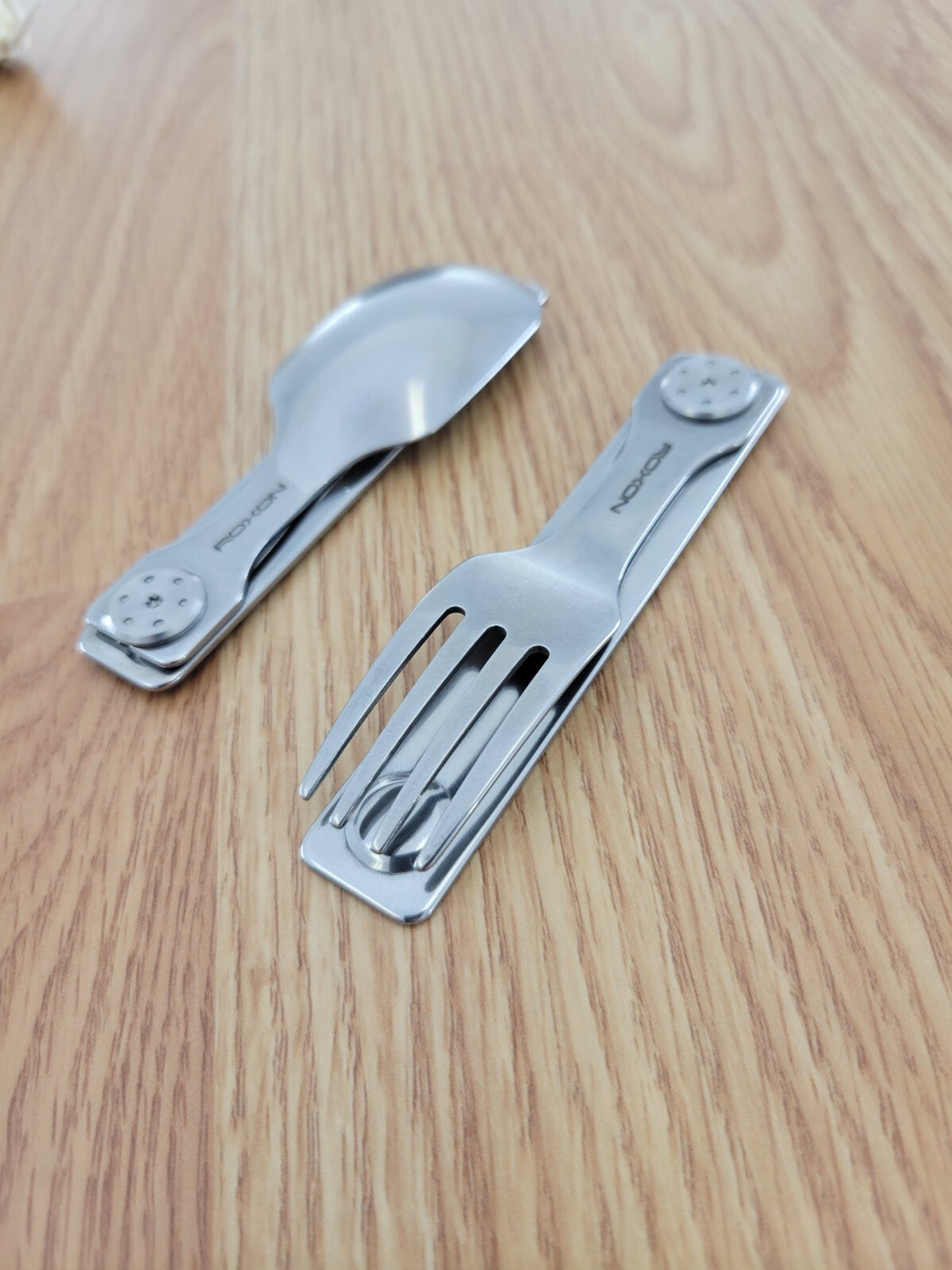 2-in-1 Camping Utensil Set with Detachable Spoon and Fork - Strong Magnet