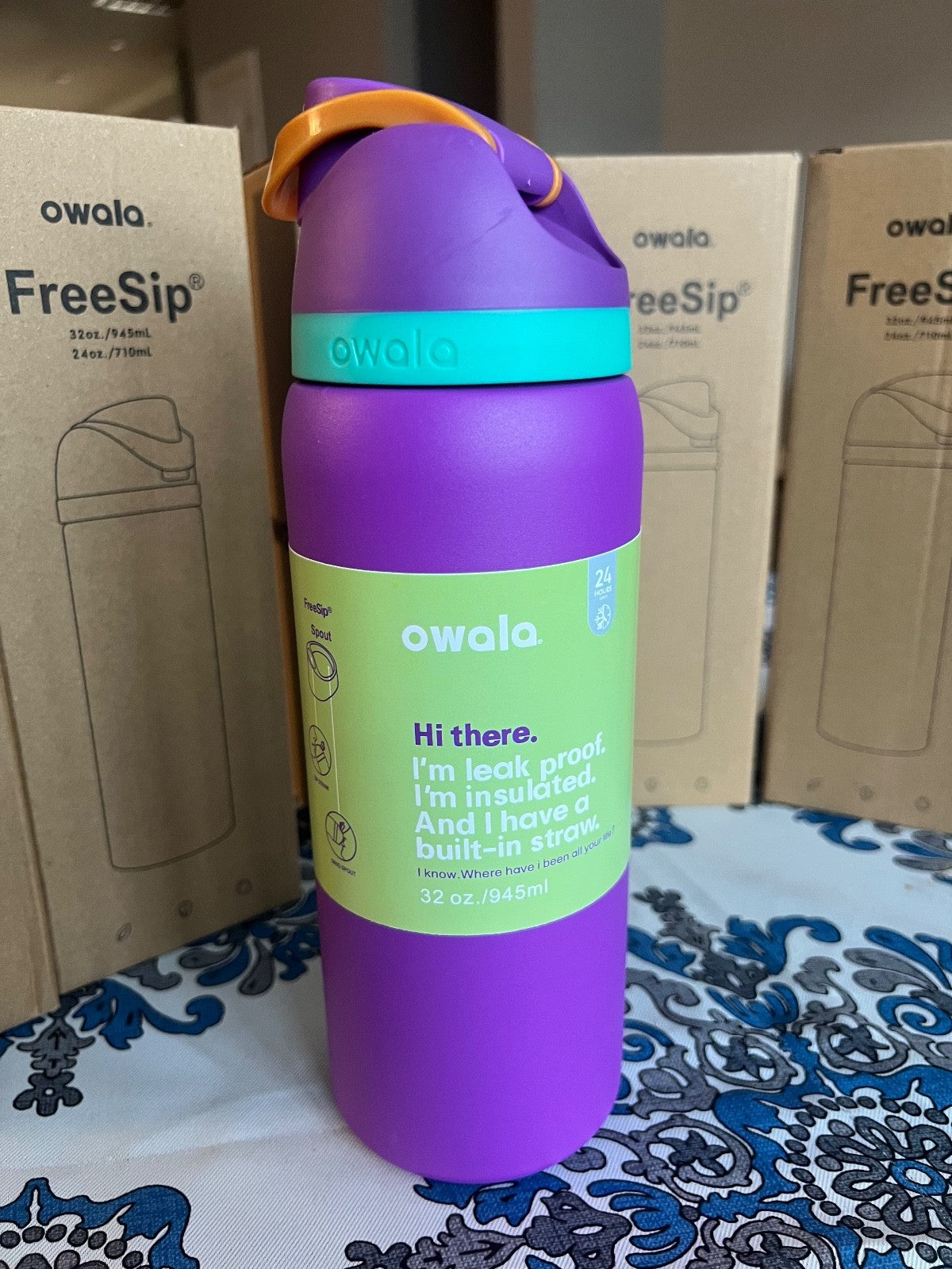 Insulated Stainless Steel Water Bottle - 32oz Hydration Flask with Straw