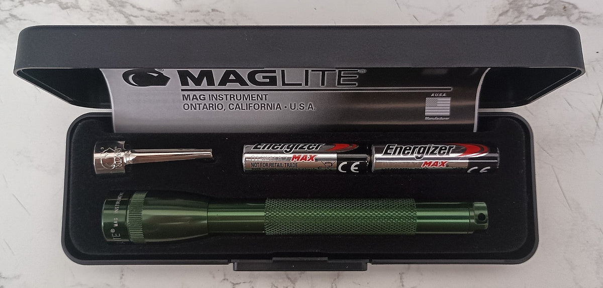 Mini Maglite AAA Flashlight Dark Green Incandescent Pocket Light with Gift Box