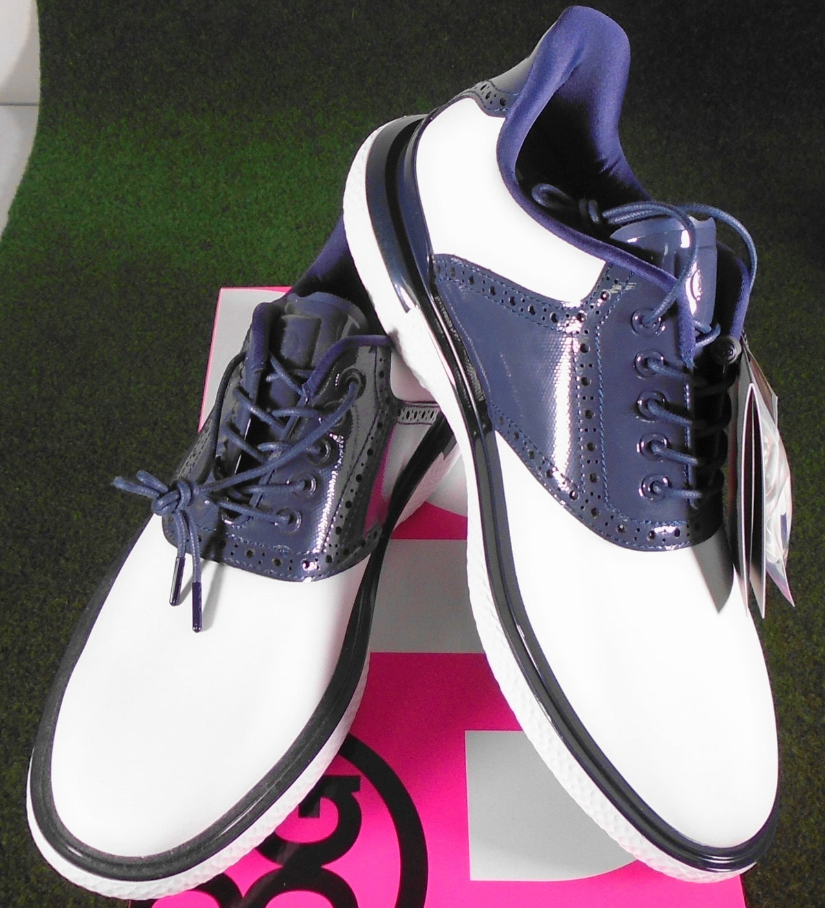 Men's Water-Resistant Spikeless Golf Shoes - Lightweight, Cushioned, Stable Fit