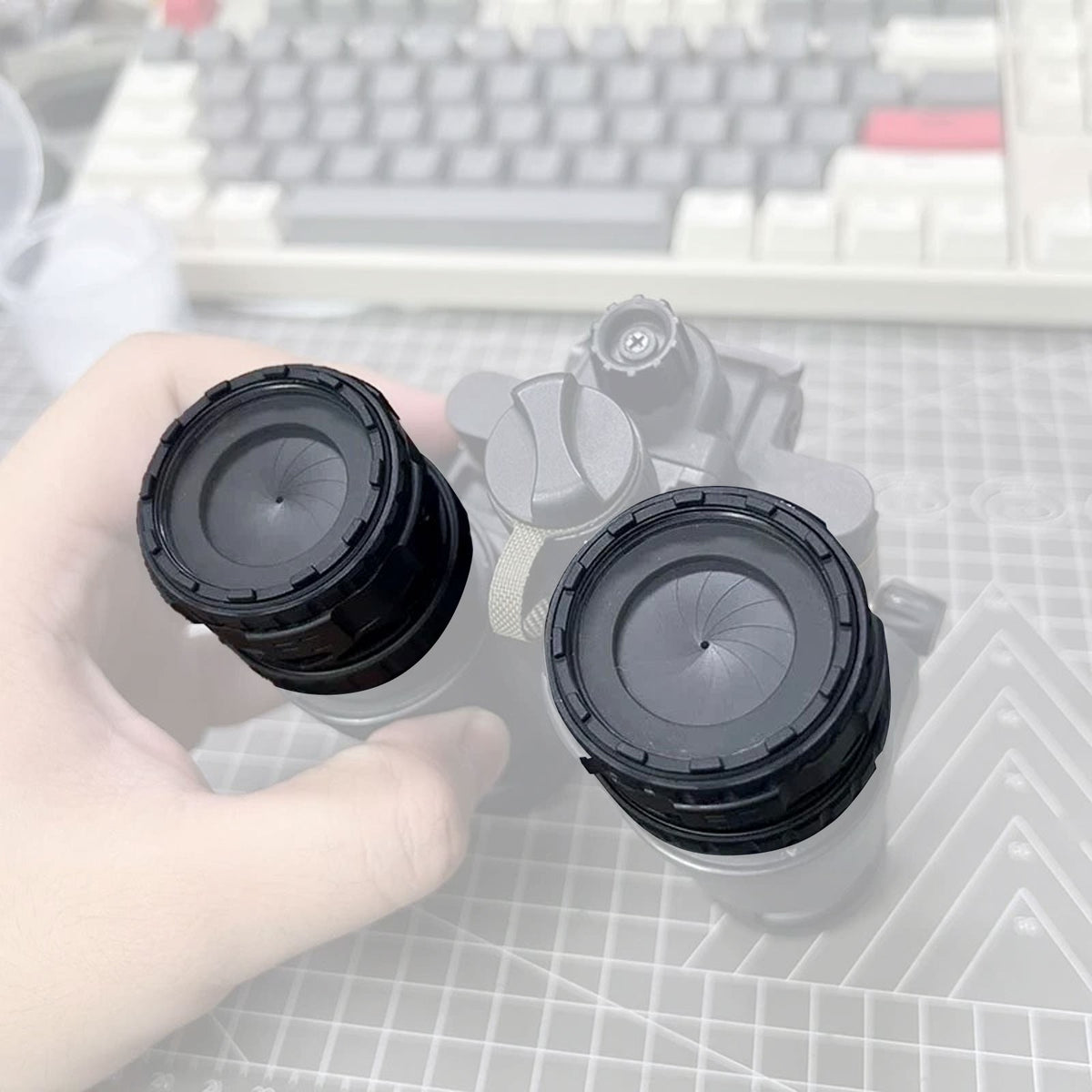 Adjustable Night Vision Scope Cover for PVS-14 PVS-31 Goggles - Durable Aluminum
