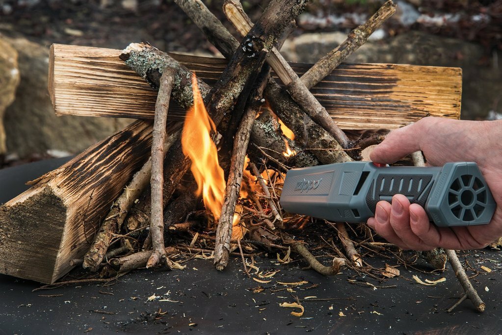 Outdoor Fire Fast Bellows - Black Fire Starter Fan with Auto-Off