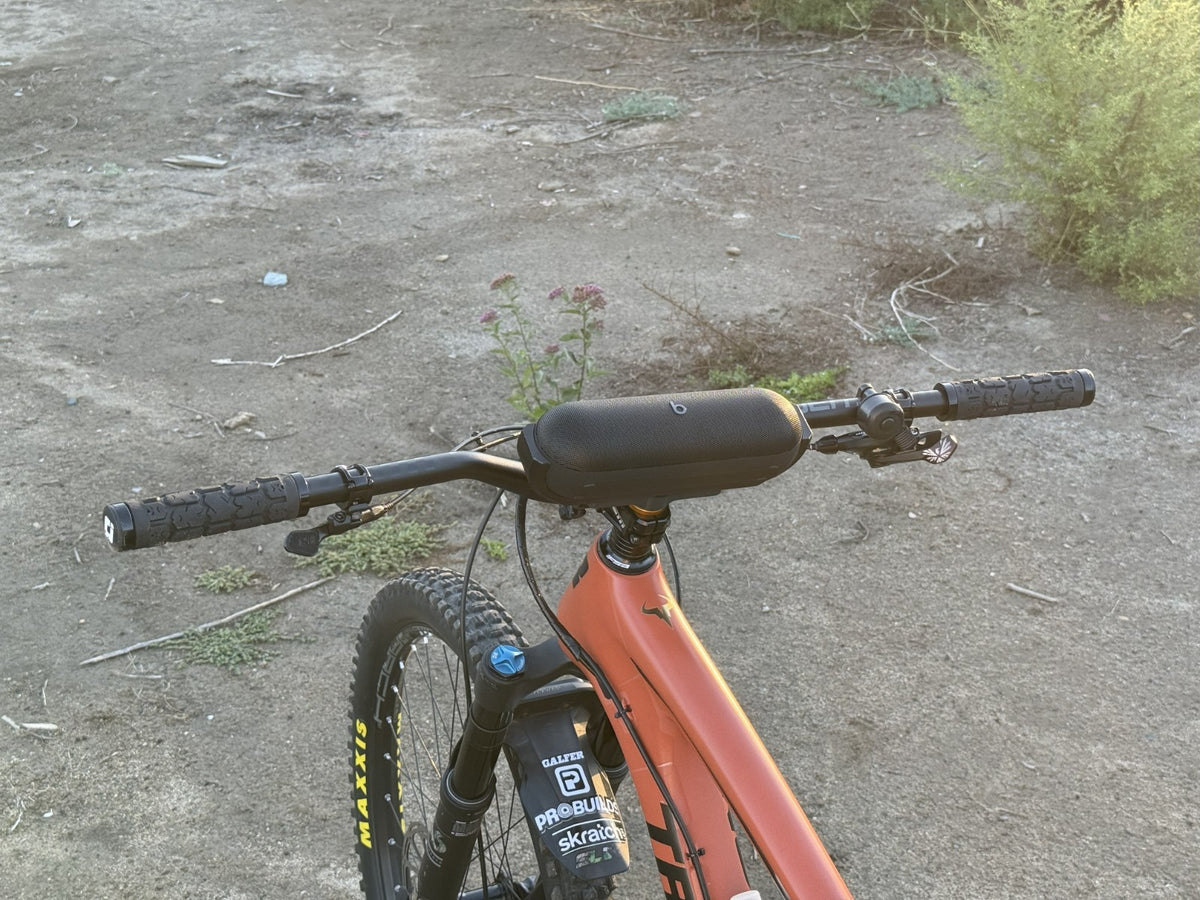 Bike Mount for Bluetooth Speaker - MTB E-Bike Bicycle Water Bottle Mount Bracket