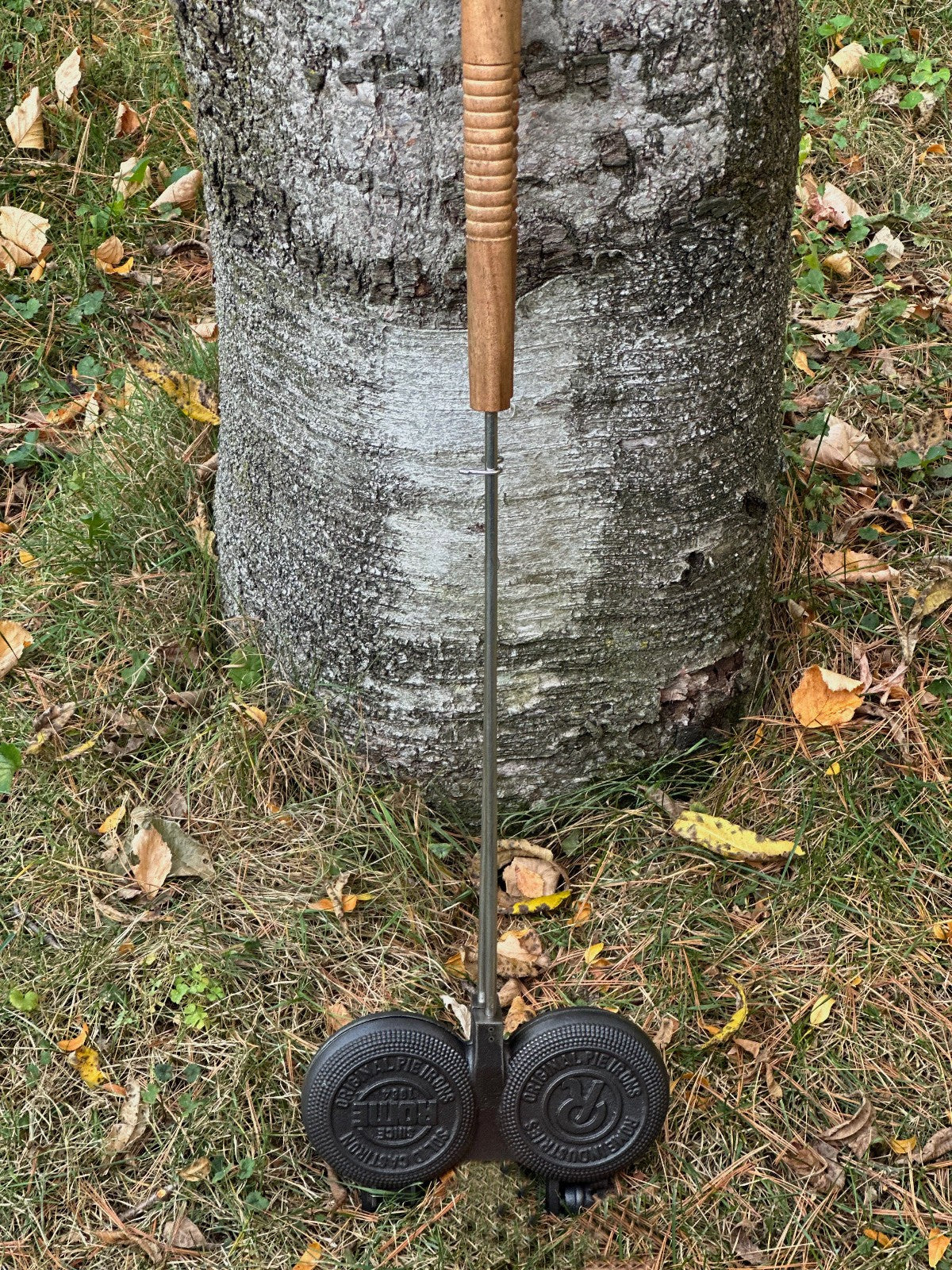 Cast Iron Double Round Pie Iron for Campfire Sandwiches and Pies