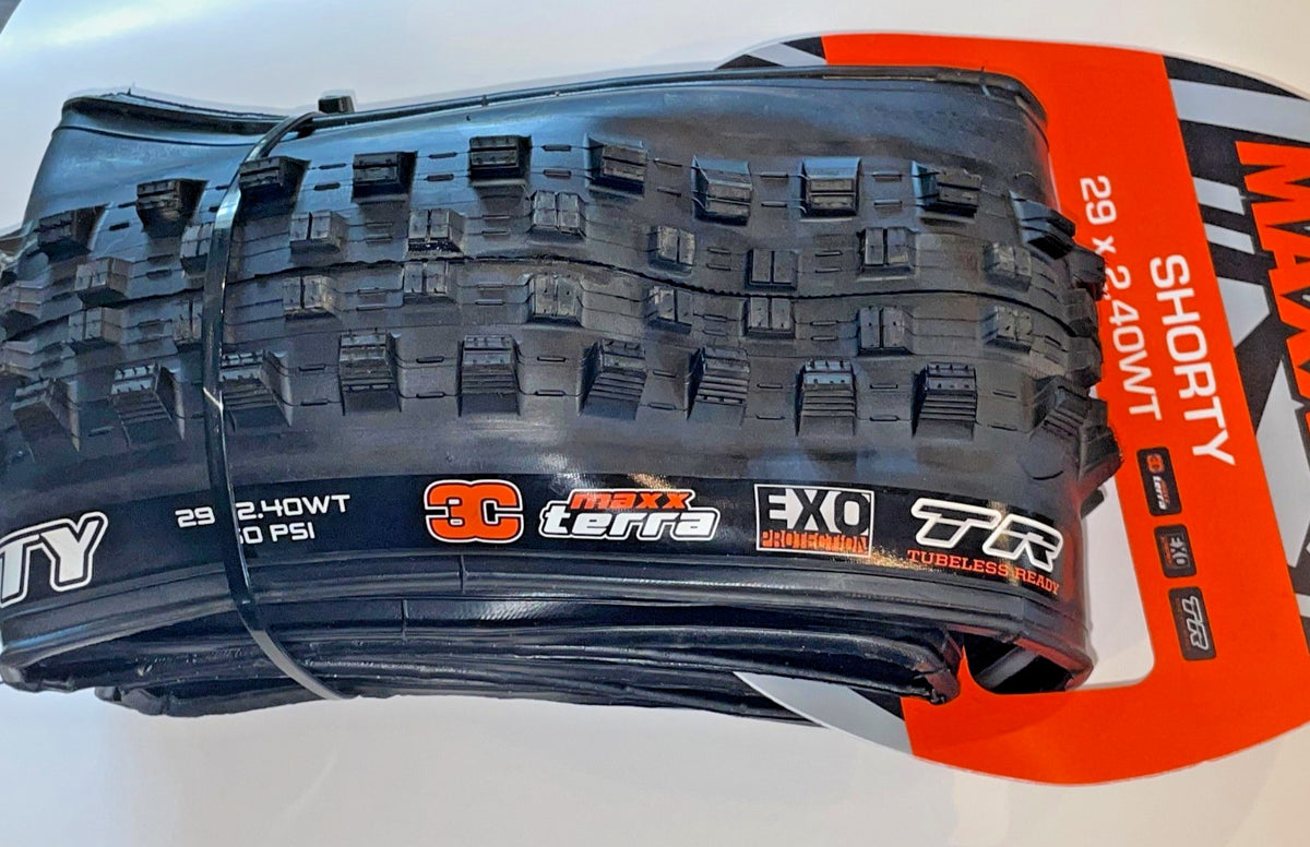 Maxxis Shorty 29x2.40 WT Tubeless MTB Bike Tires Pair for Mud and Trail