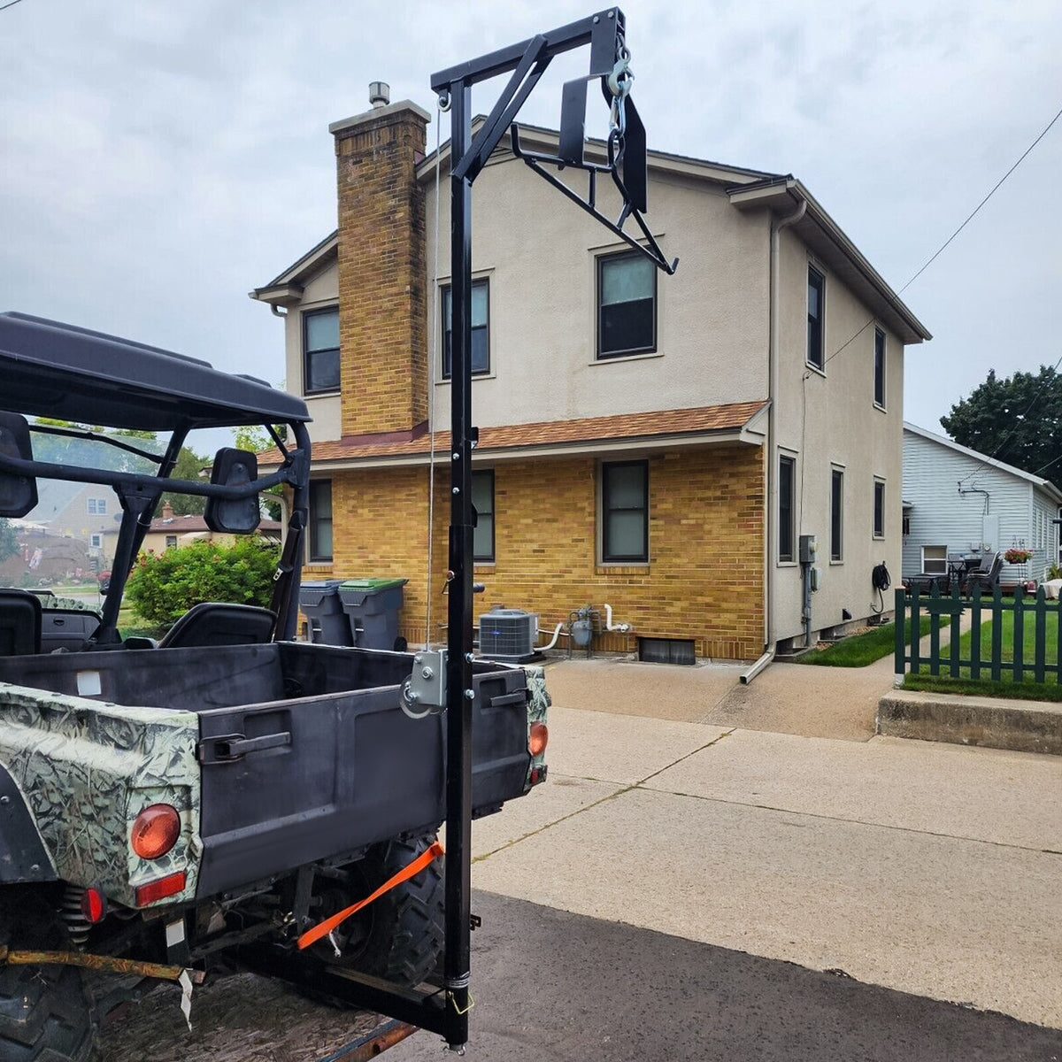 600LB Hitch Mount Deer Game Hoist Winch with Gambrel for Big Game Processing