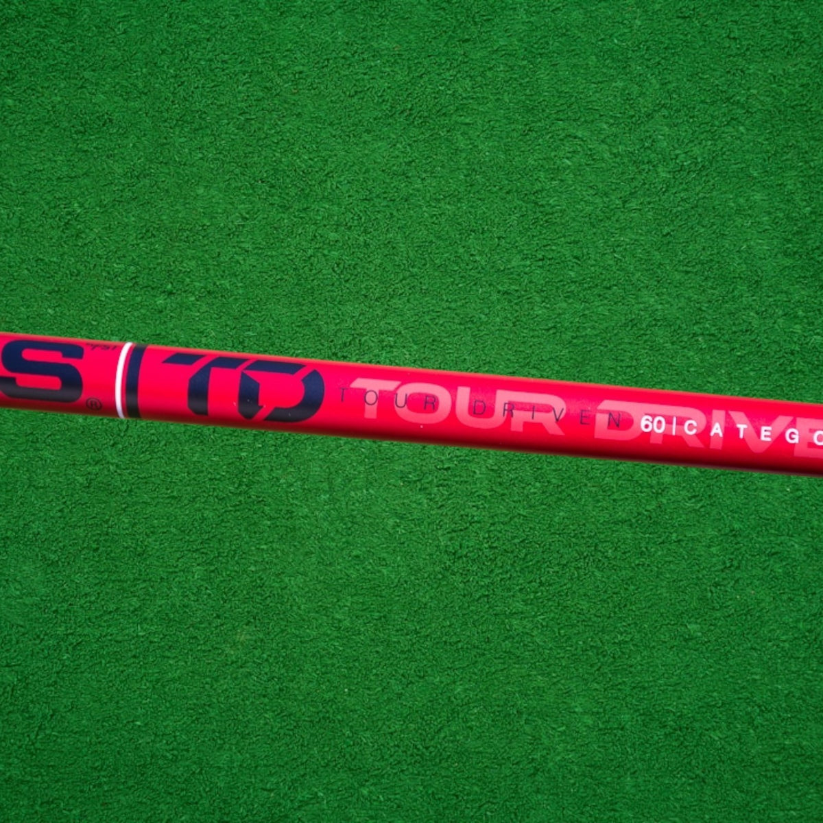 Golf Shaft - Uncut 46 Inch, Regular Flex, Gloss Black Graphite Driver/Wood