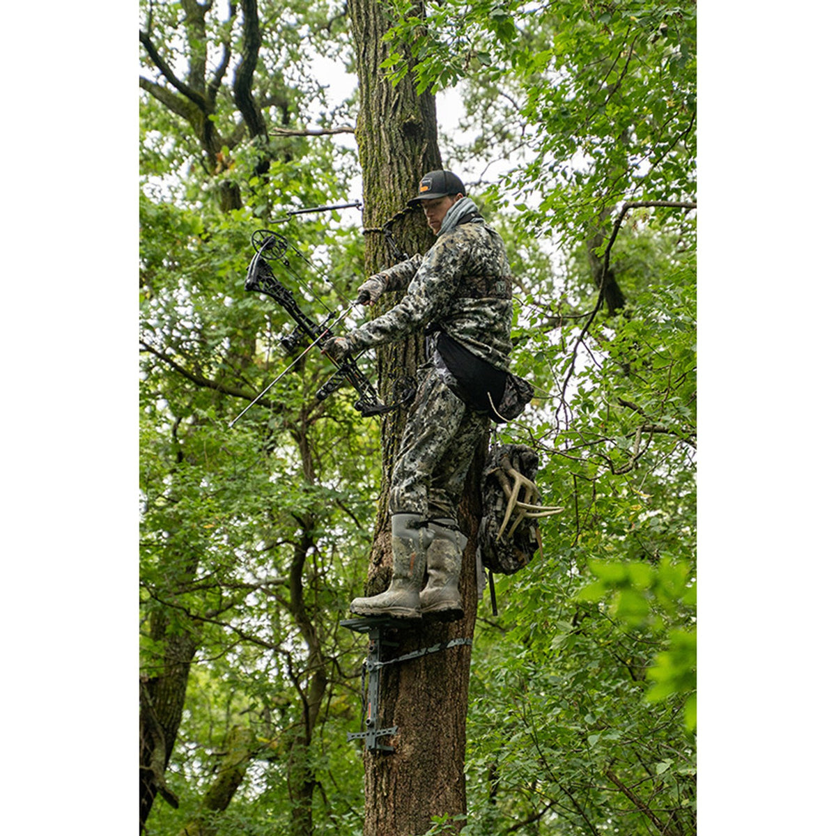 Hawk Helium Small Tree Stand Platform - Lightweight Hunting Gear 10x6"