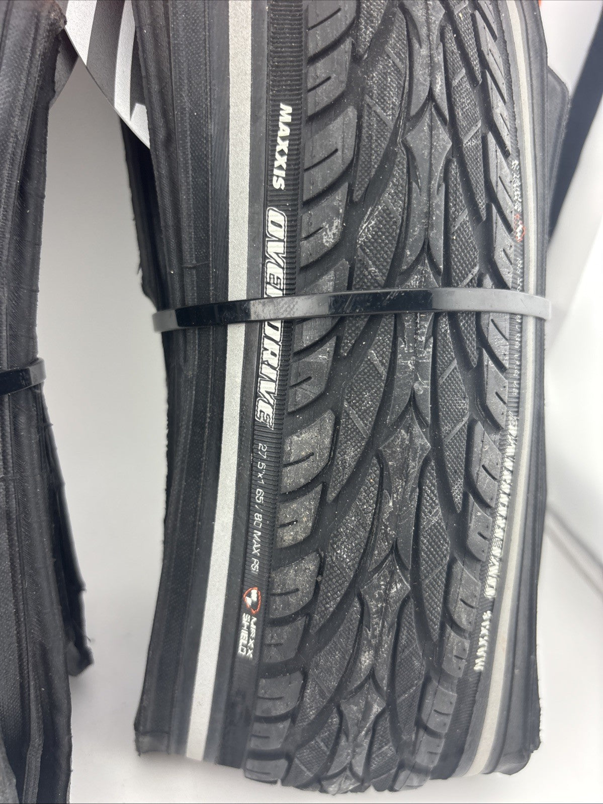 2 Pack 27.5 Inch Bicycle Tires - Maxxis Overdrive 1.65 Width Reflective Road Bike Tires