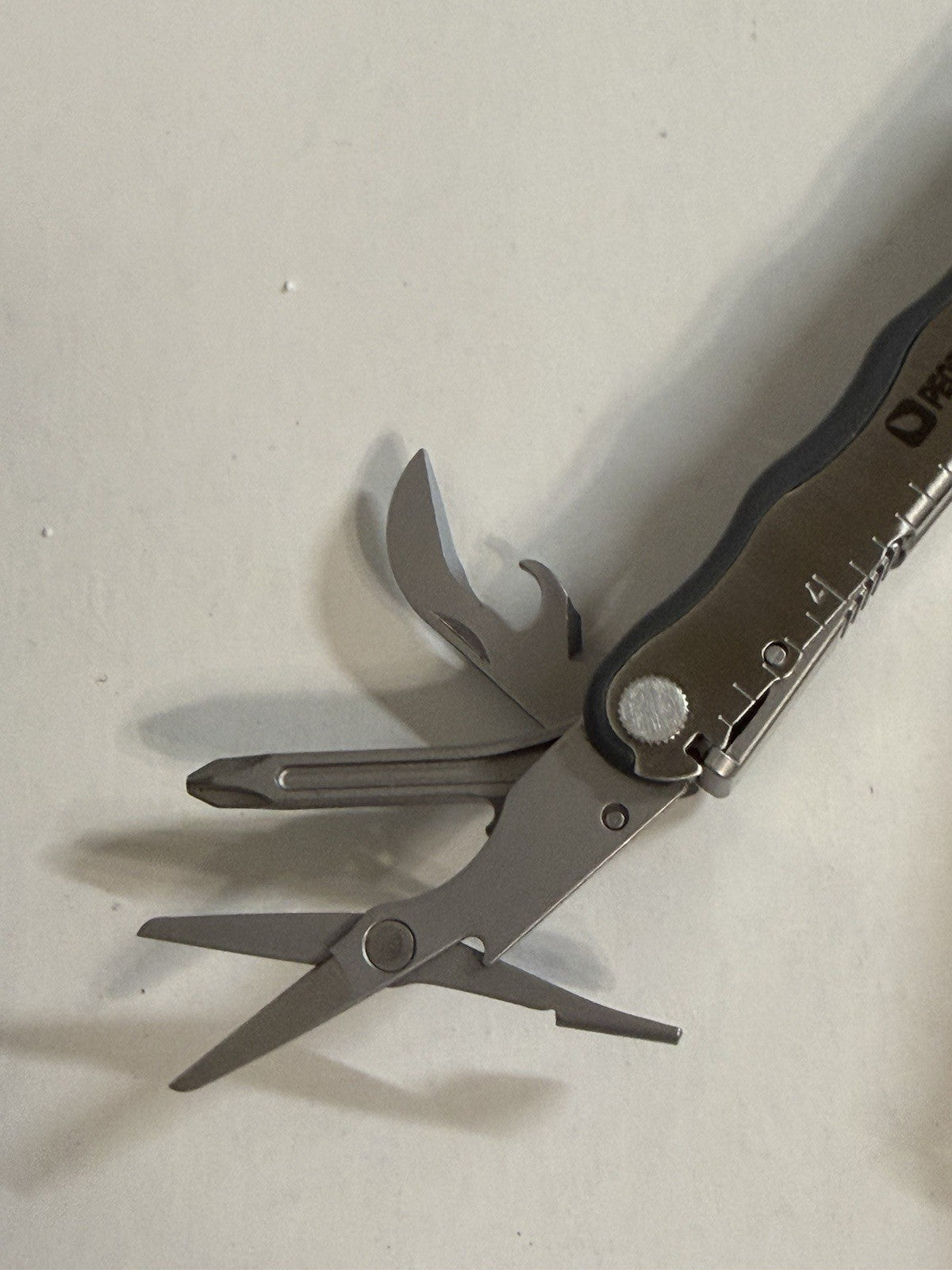 Leatherman Fuse Stainless Steel Multi-Tool Pliers with Leather Sheath