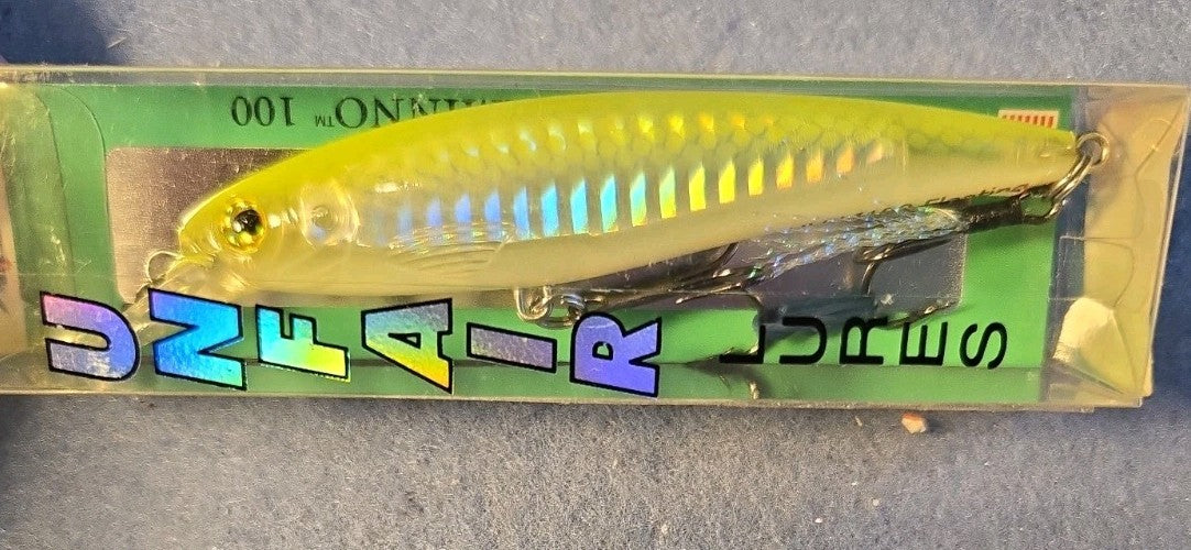 Floating Jerkbait Lure 4.25 Inch Fish Bait for Freshwater & Saltwater Fishing