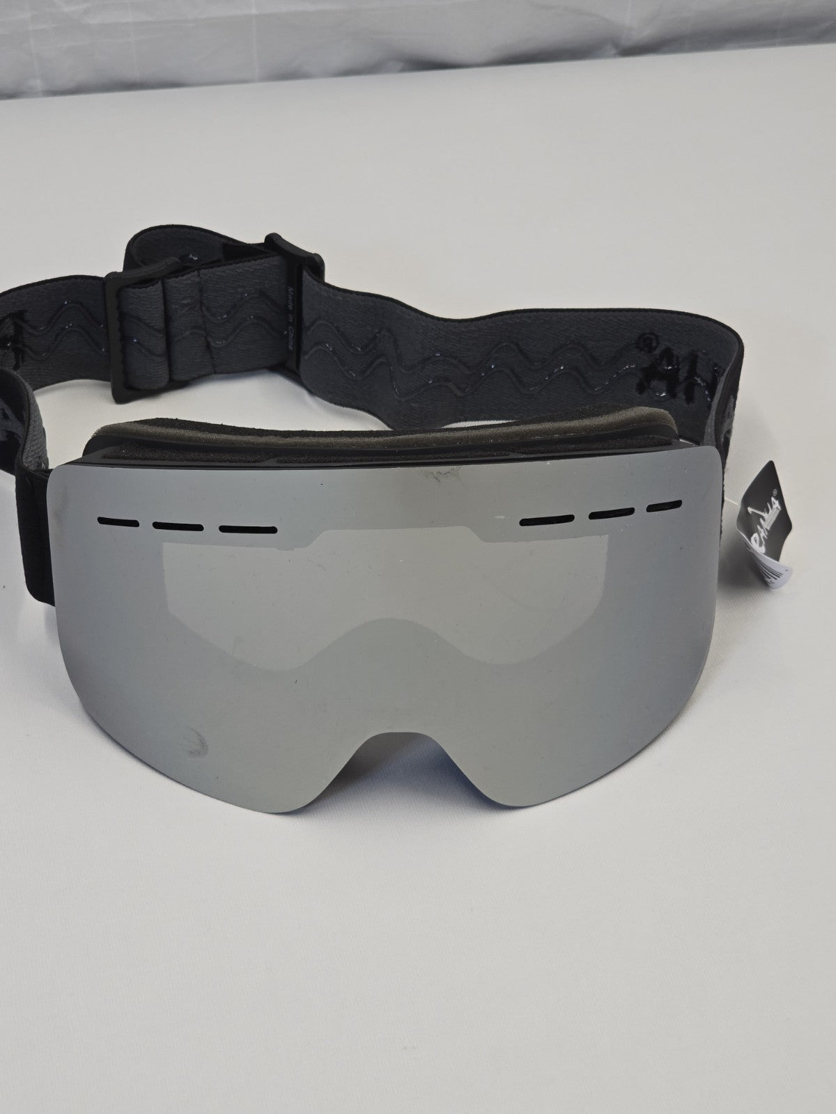 Performance Snow Goggles with Dual Silver Tinted Lenses Anti-Fog Coating