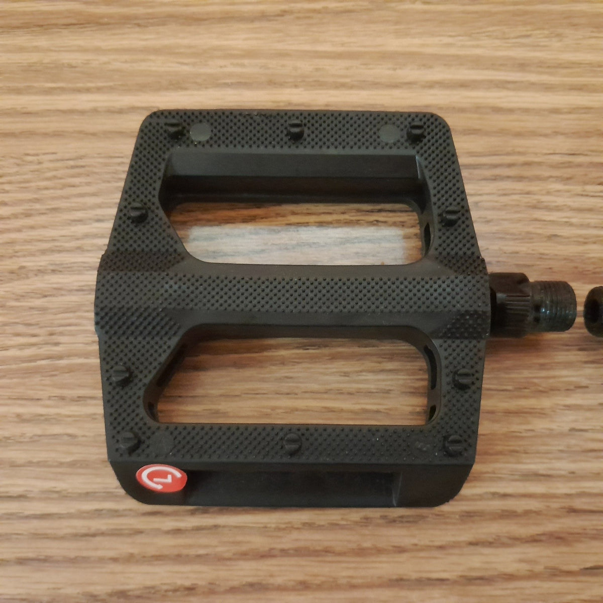 Bicycle Platform Pedals with Reflectors - Plastic BMX Mountain Cruiser