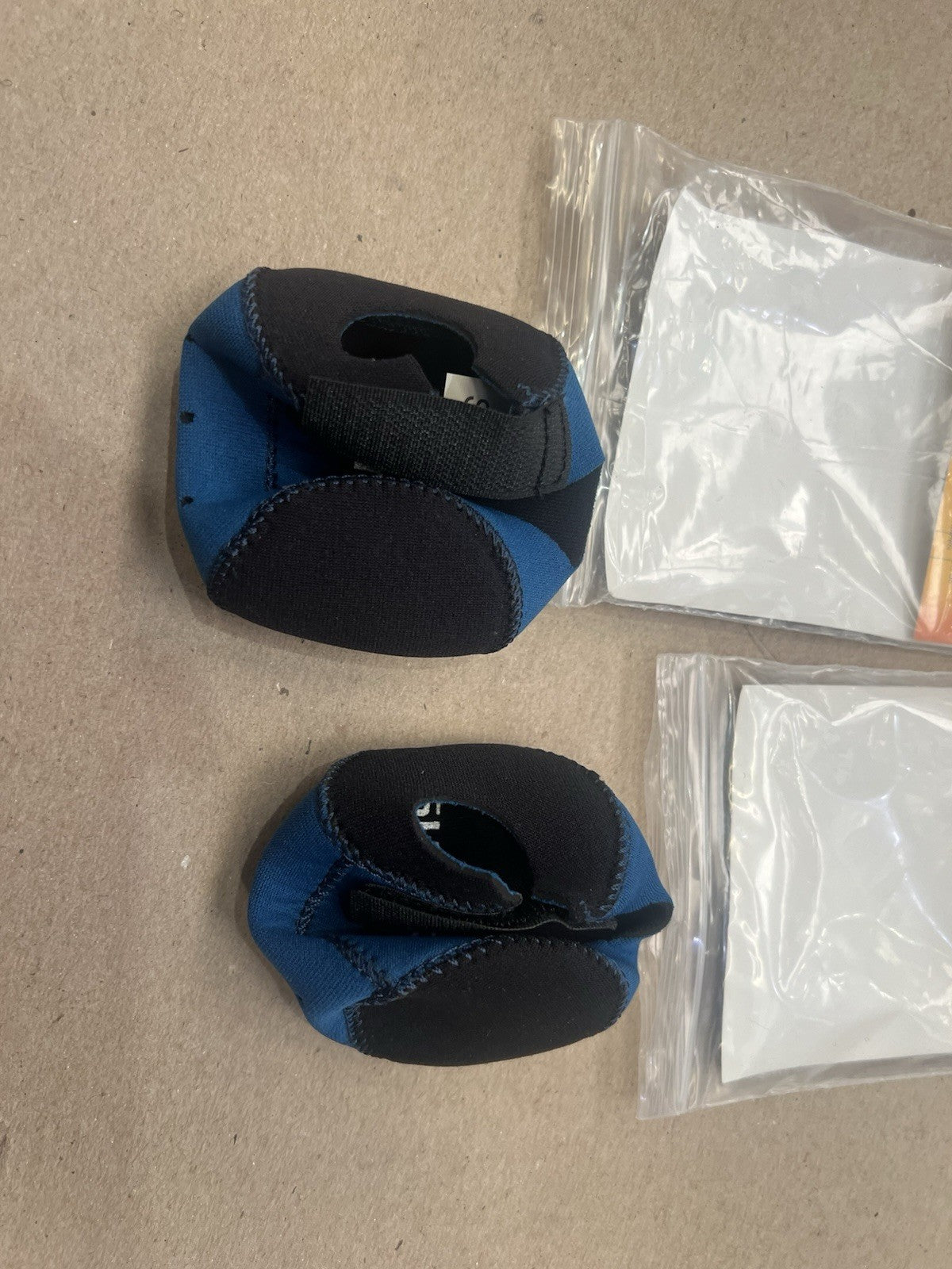 Fishing Reel Covers Set of 2 Neoprene Baitcast Reel Protectors - Small Shimano ANRC830 S