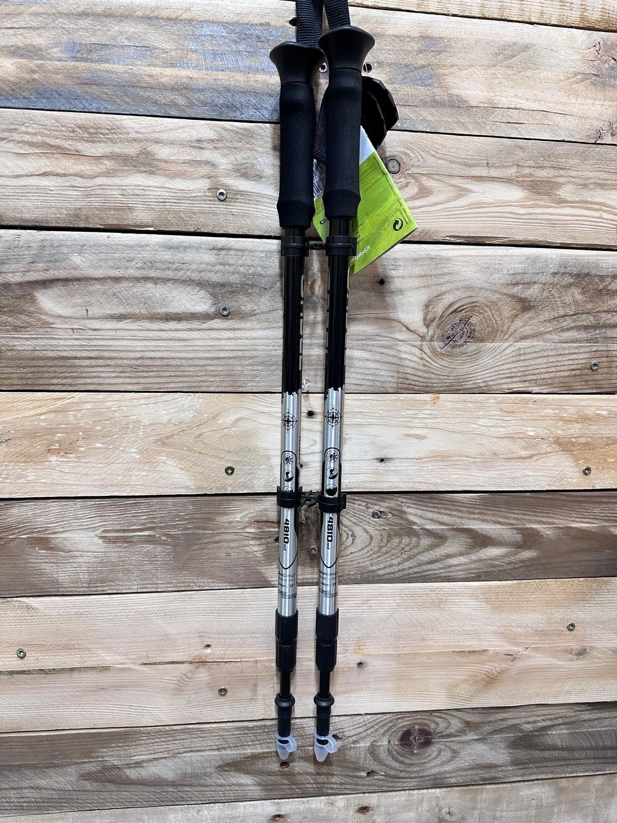 Telescopic Hiking Poles with Locking System - Lightweight Aluminum Trekking Poles