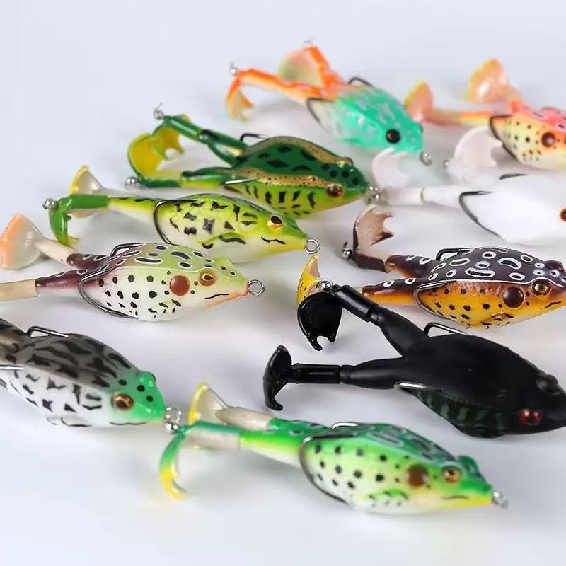 10pcs Soft Frog Fishing Lure 9cm 13g Top Water Artificial Baits with Rotating Legs