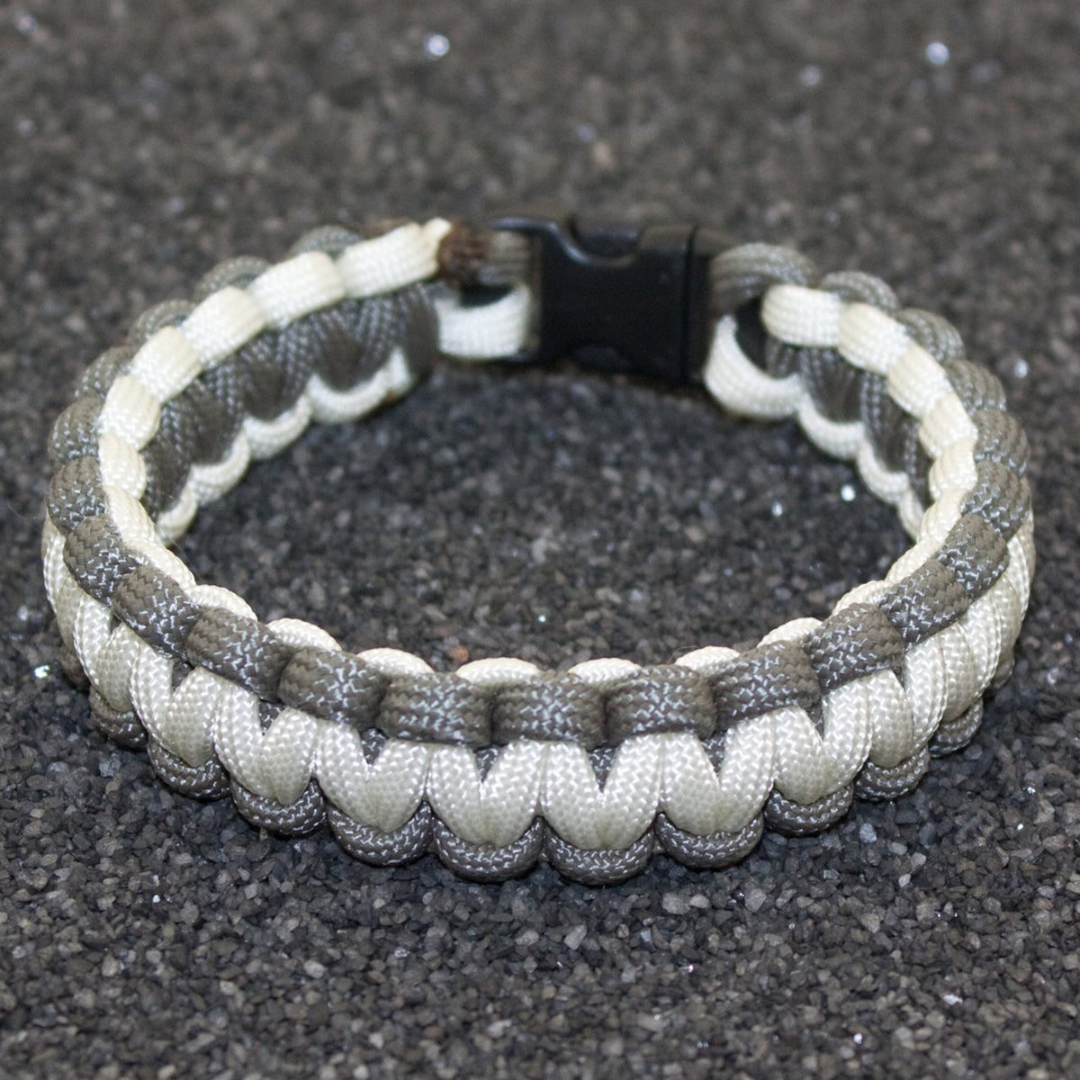 High-Strength Paracord Bracelet 550 lb Survival Rope Made in USA
