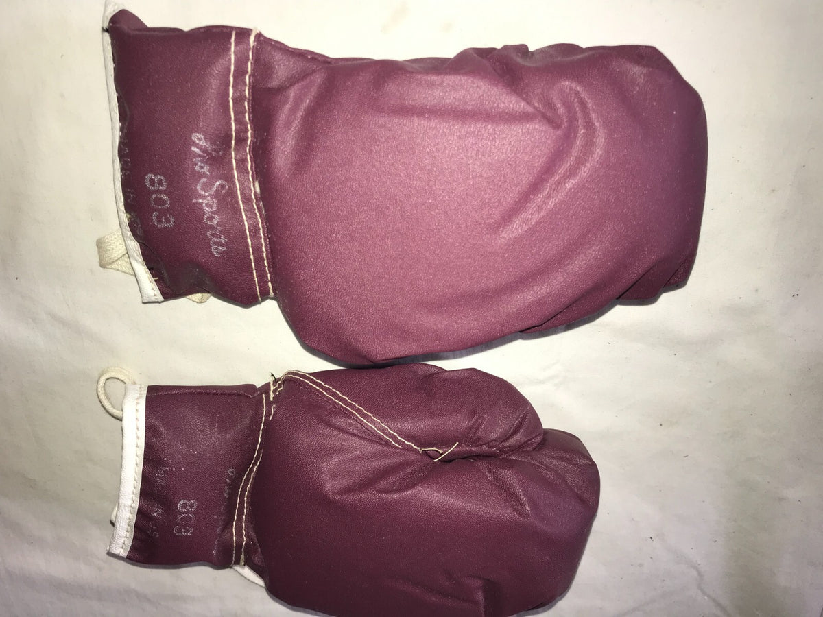 Boxing Gloves Kids 5-7 NOS Vintage King Athletic Co. Pro Sports Style