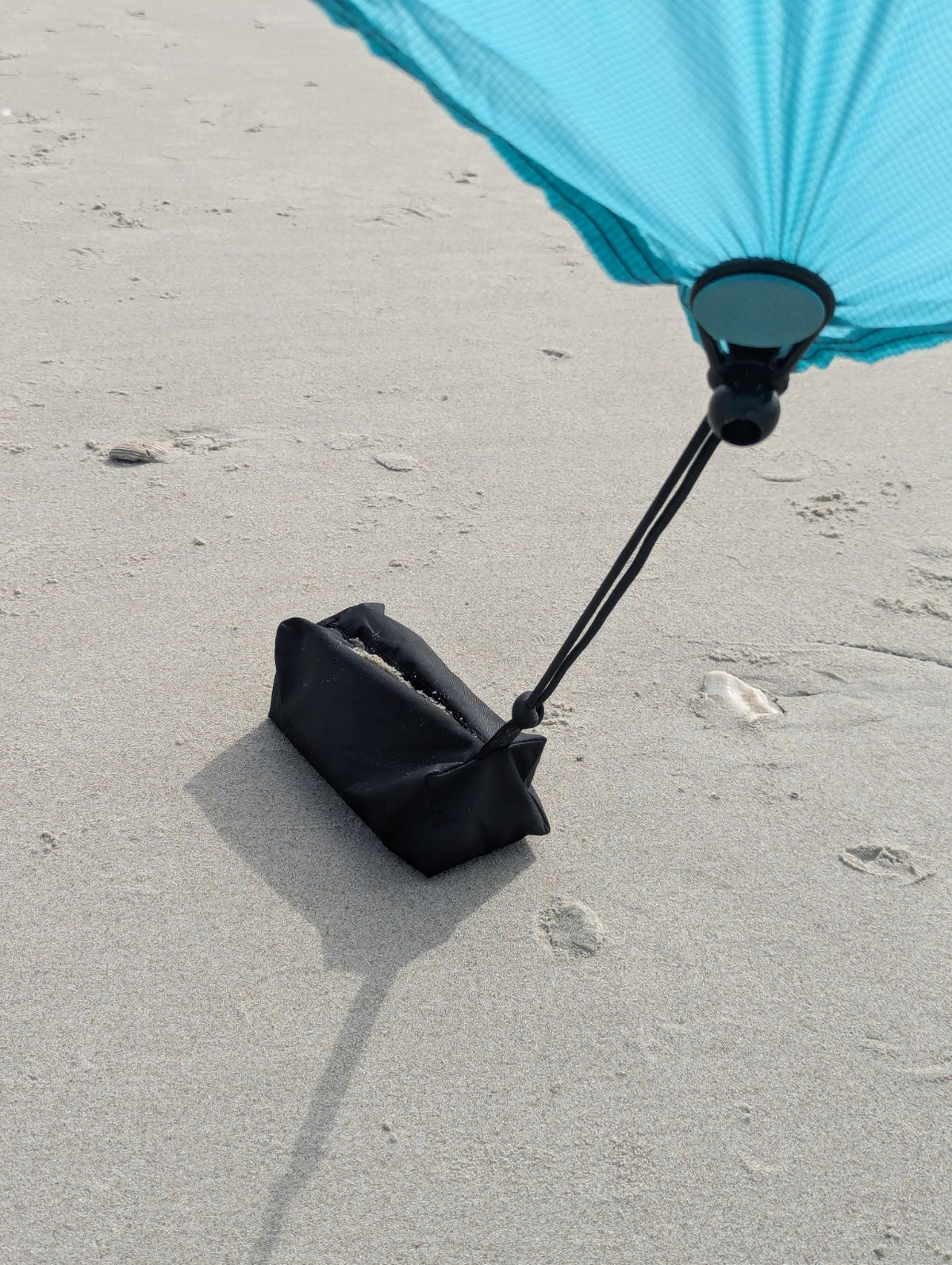Beach Shade Weight Kit with Sand Pouches & Clamp Attachments