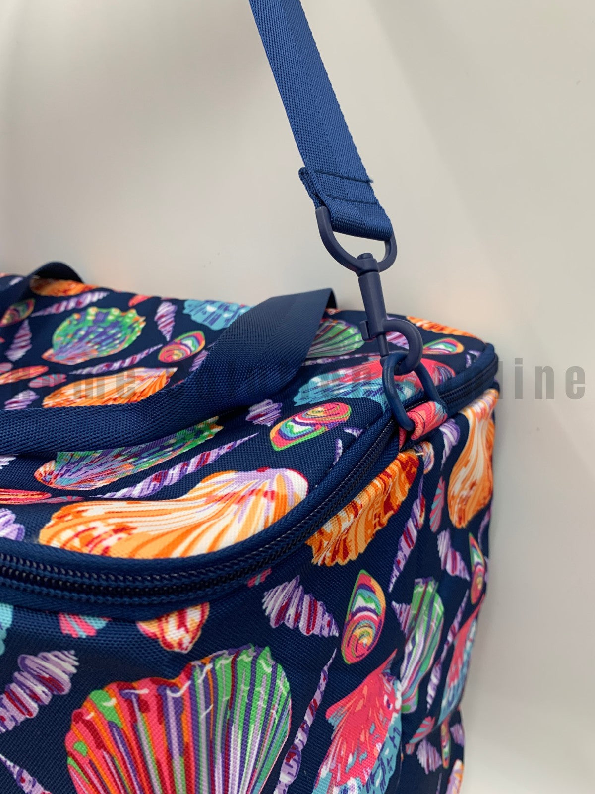 Vera Bradley Rainbow Seashell Insulated Family Cooler Bag - 29L