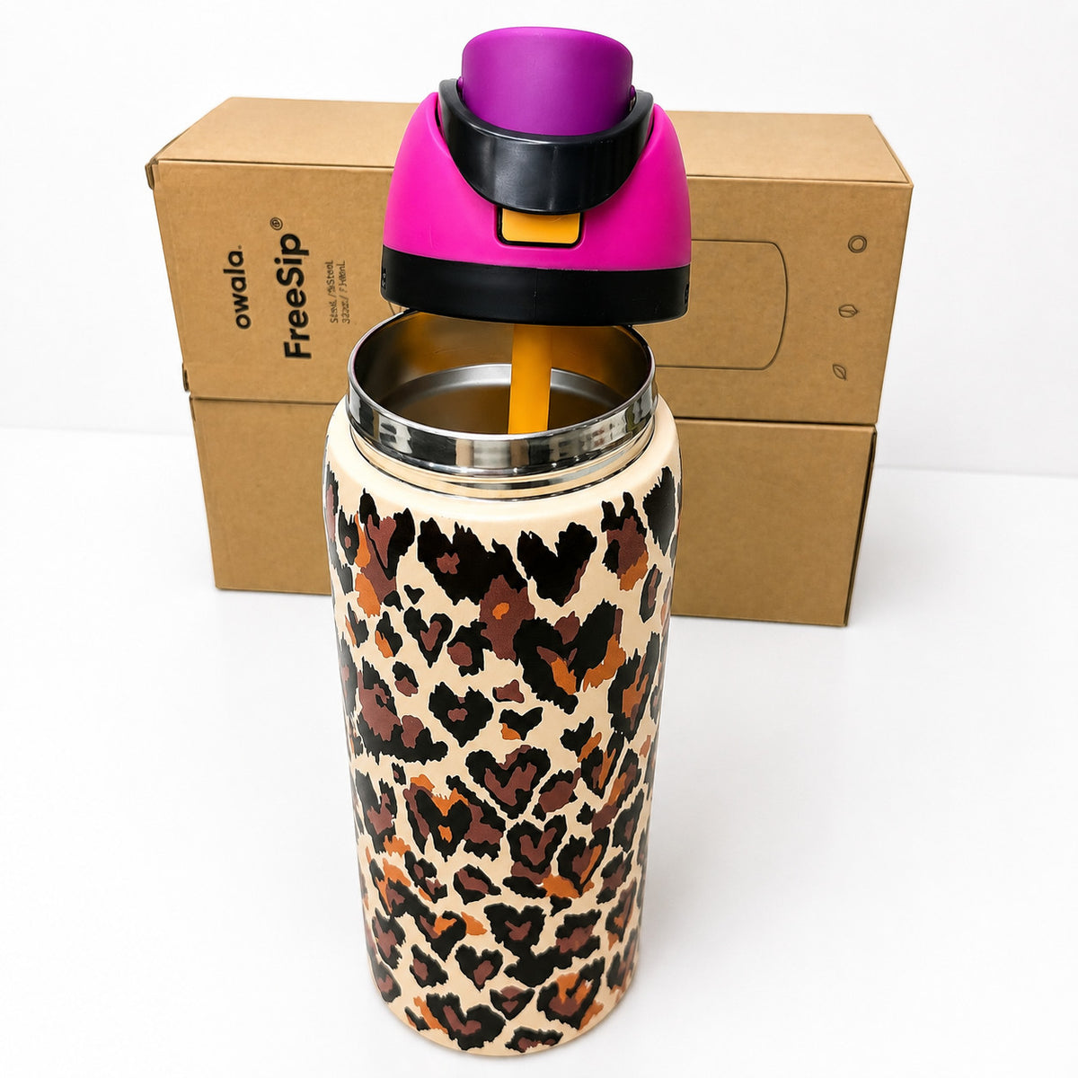 32oz Leopard Print Water Bottle with Insulation & Leak-Resistant Lid