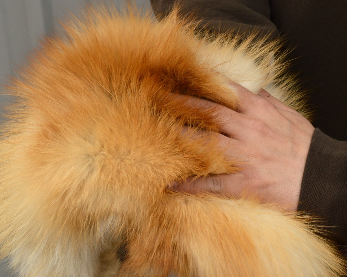 Western Heavy Red Fox Fur Pelts - Medium Grade for Décor & Crafting
