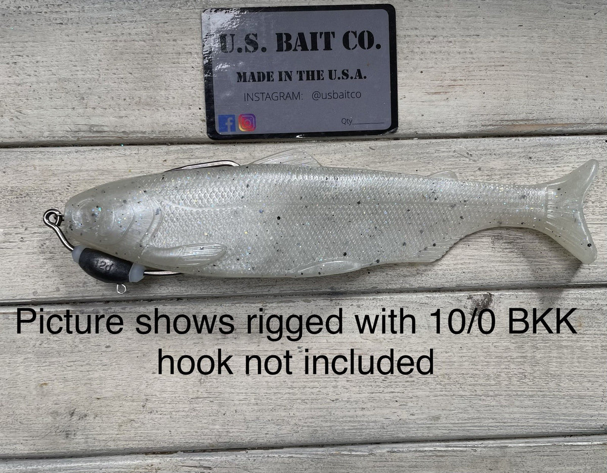 8-Inch Weedless Swimbait with Wedge Tail for Freshwater Fishing - Clear Pepper Stock Trout