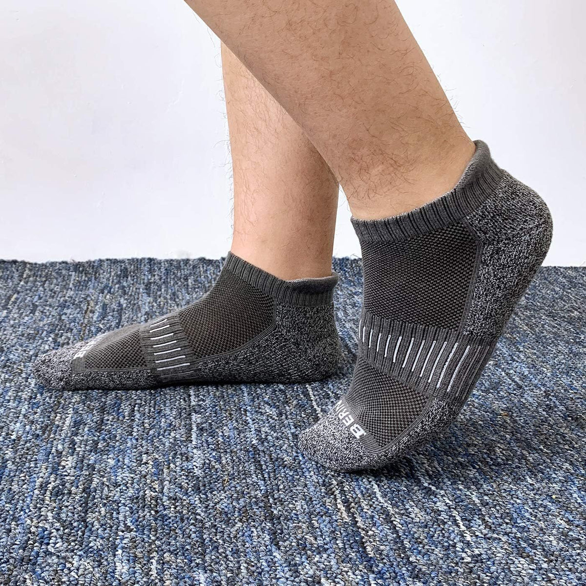 Men's Athletic Cushioned Low Cut Ankle Running Socks - Grey, Size 6-12