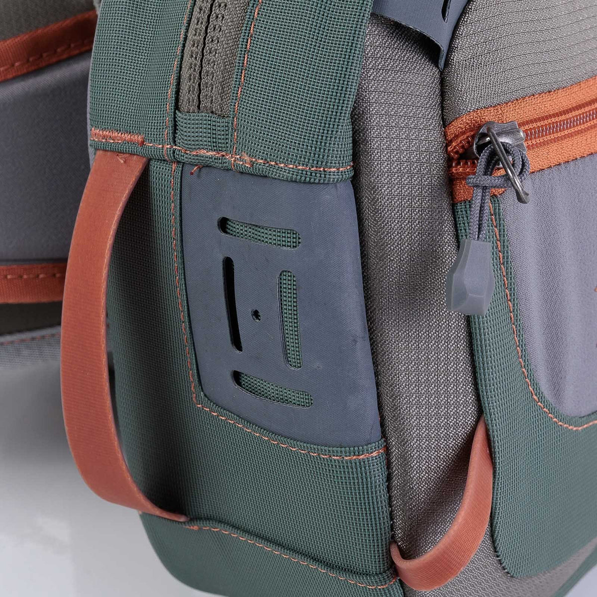 Fishpond Switchback Belt System 2.0 Modular Fishing Belt with Pouch