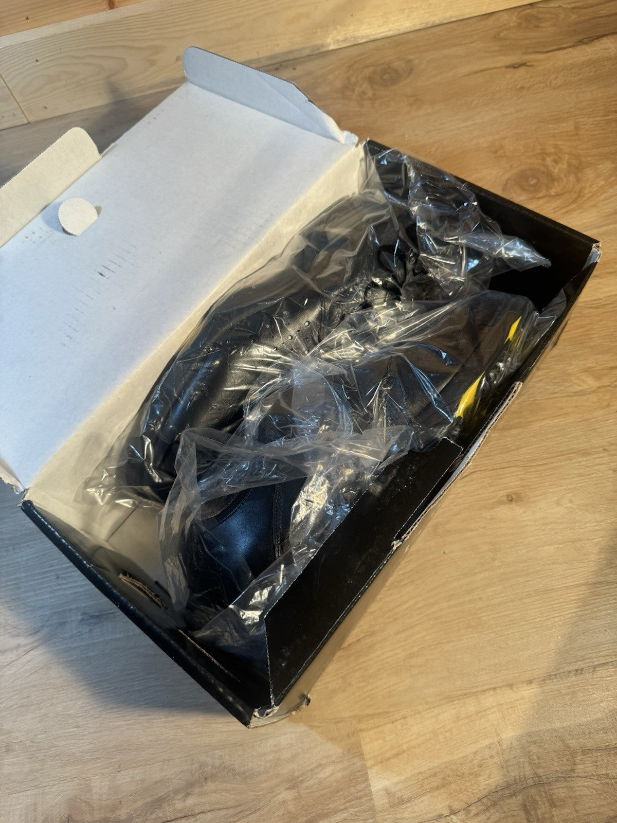 Men's Black Leather Golf Shoes - ReelFit Series, Size 10M, New with Box