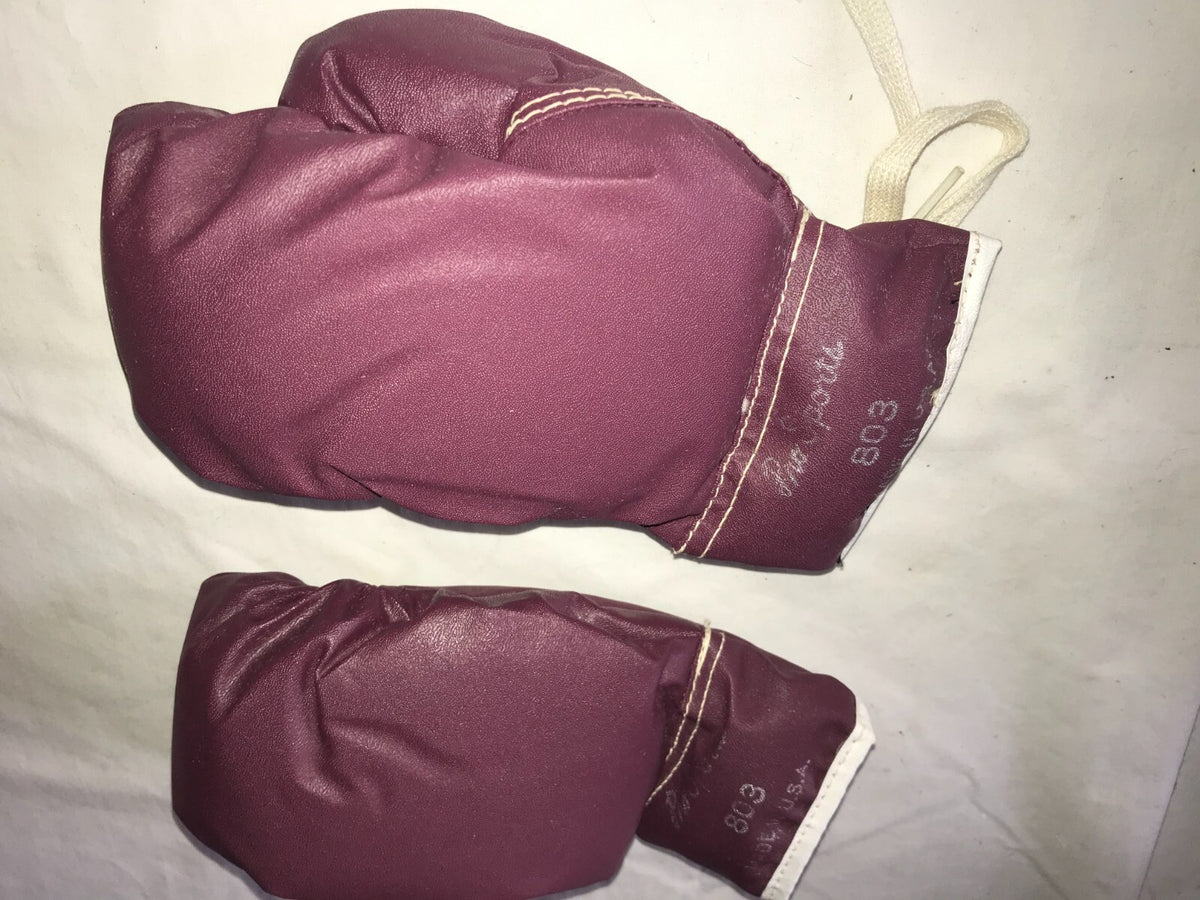 Boxing Gloves Kids 5-7 NOS Vintage King Athletic Co. Pro Sports Style
