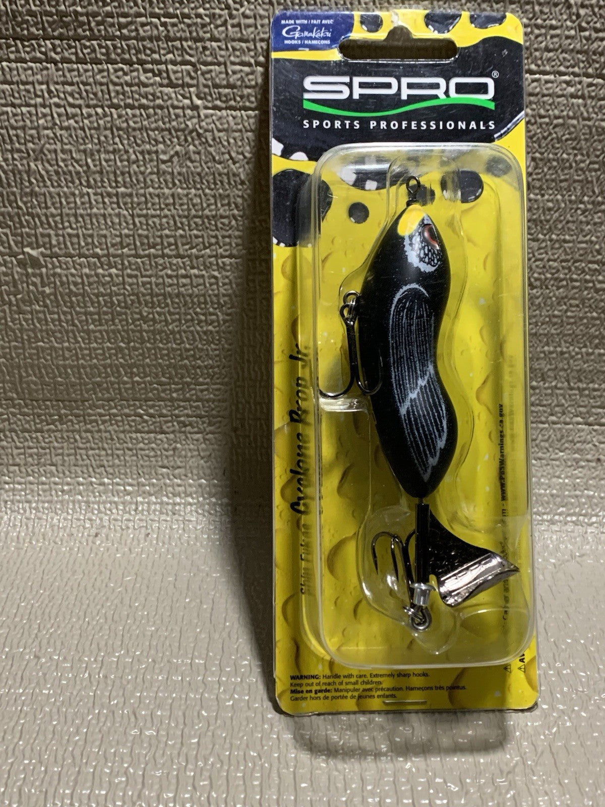 Topwater Fishing Lure - 5/8 oz Black Duck Prop Bait, 80mm