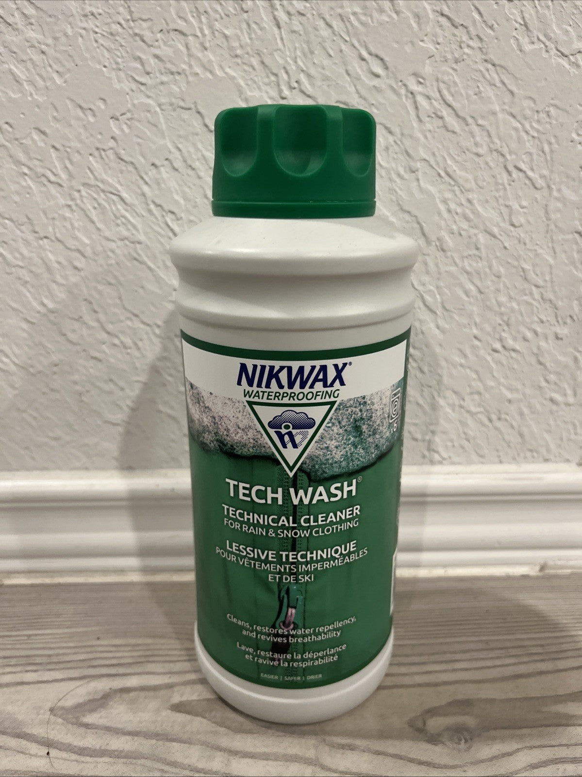 Nikwax Tech Wash 34 Fl Oz Waterproof Outerwear Cleaner - Technical Fabric Care