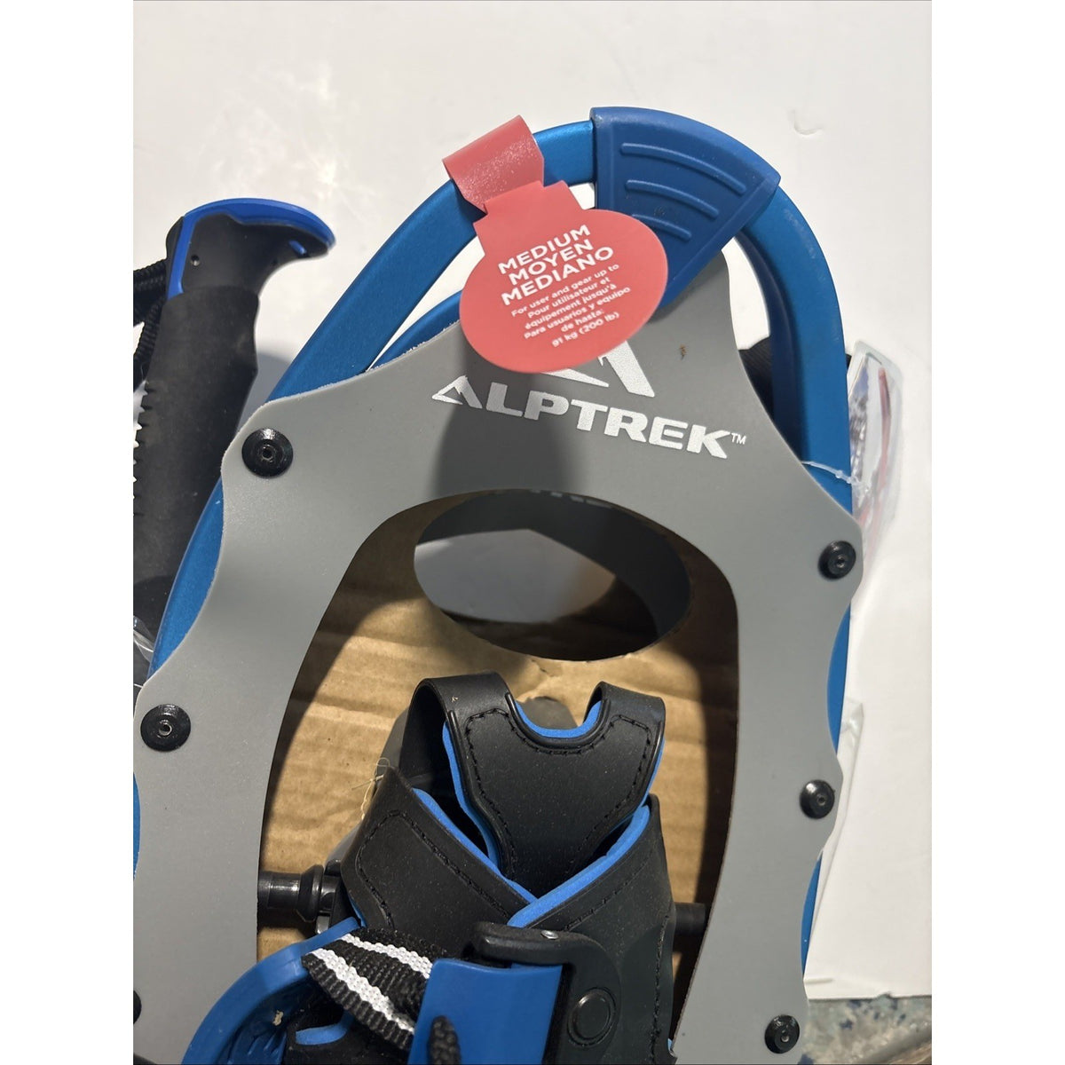 Pro Snowshoe Kit with Sawtooth Grip Poles and Carry Bag - New