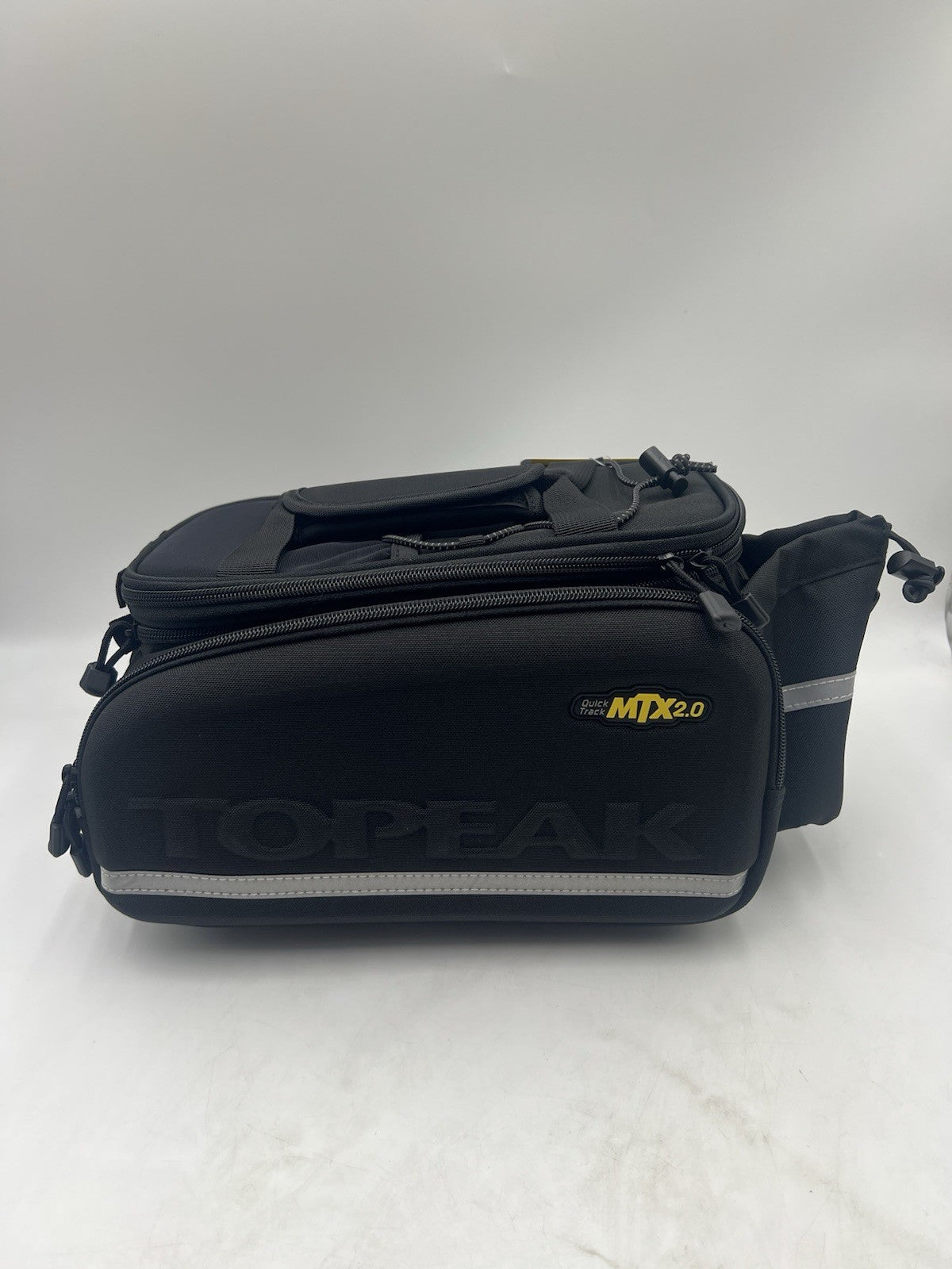 Rear Bicycle Bag with Spacious Storage and Easy Mounting - Black