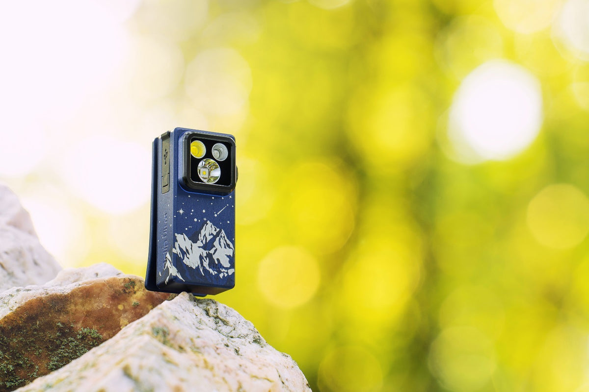 Olight Oclip Ultra Snowy Summit Clip-On Light 530 Lumens Flood Spot UV