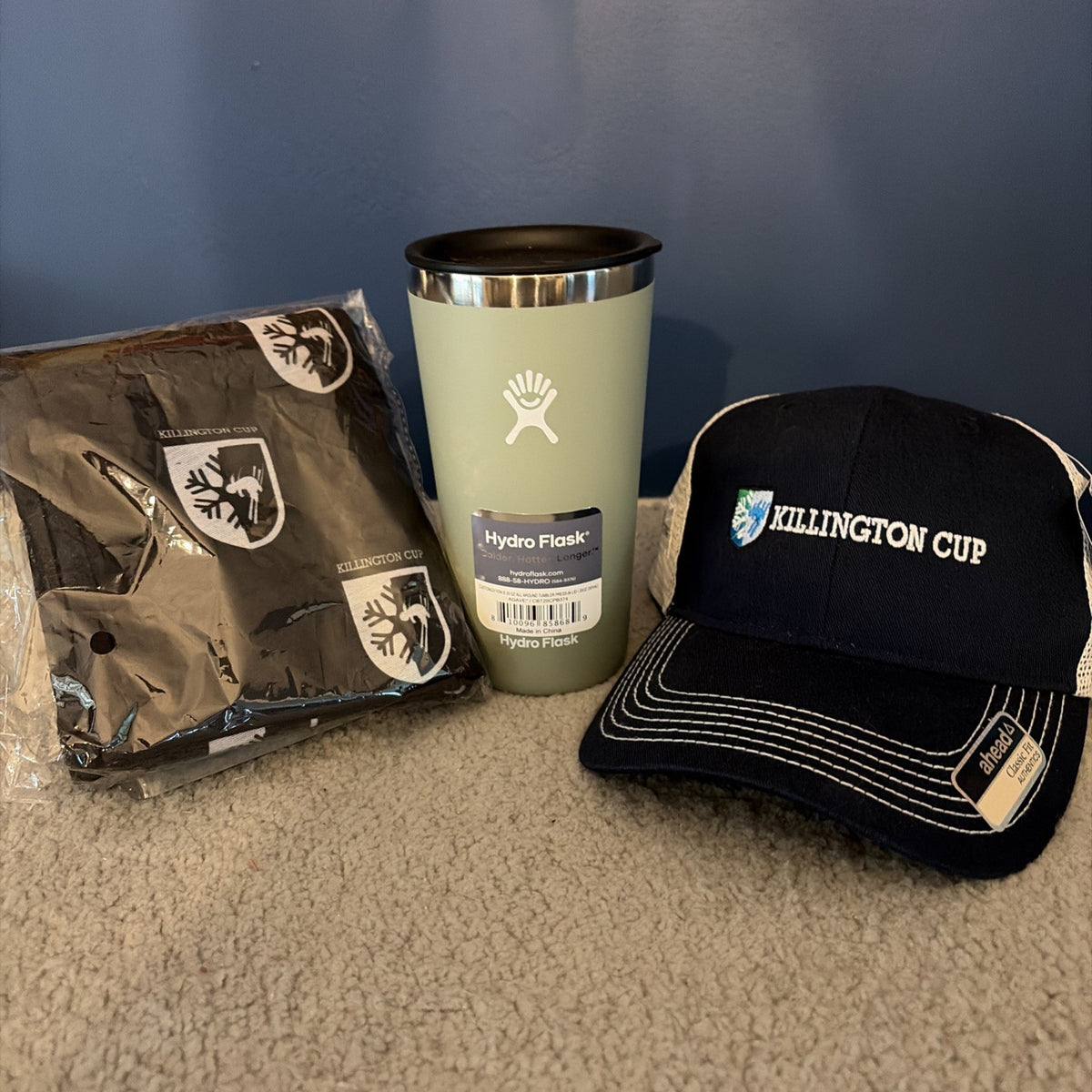 Hydro Flask 20 Oz Tumbler with Hat and Neck Gaiter - Killington Cup Swag Set