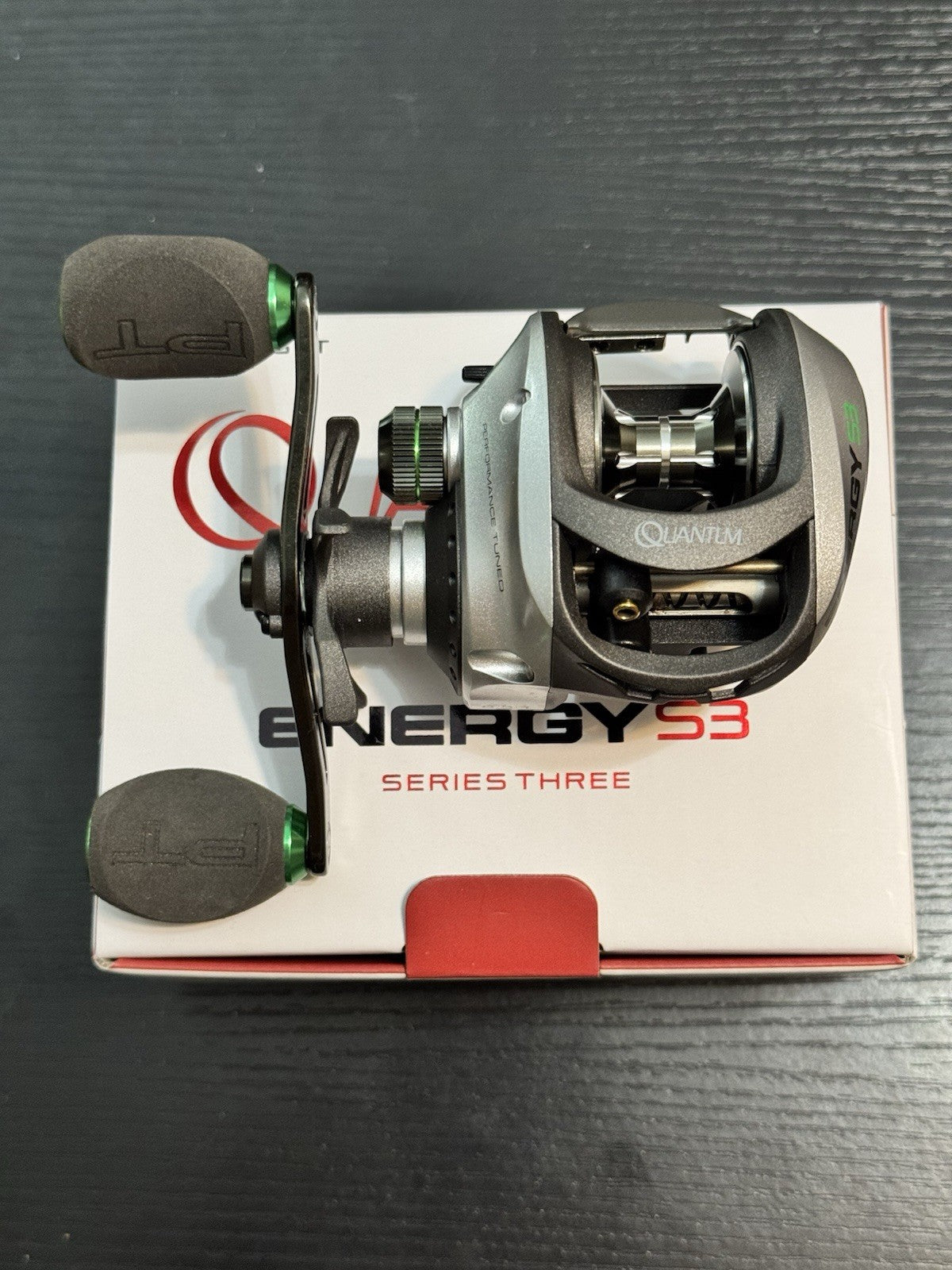 Quantum Energy Series 3 RH Baitcasting Reel 6.3:1 10+1 Bearings 18lb Max Drag Lightweight Fishing Reel