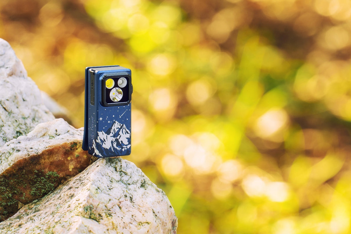 Olight Oclip Ultra Snowy Summit Clip-On Light 530 Lumens Flood Spot UV