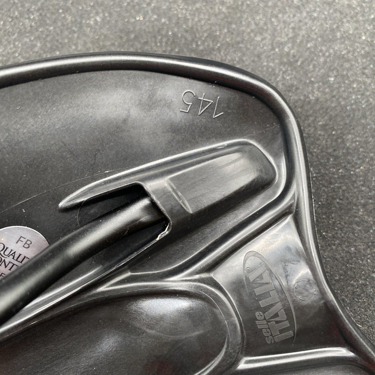 Cycling Saddle Seat 145mm Wide Manganese Rails Bike Seat