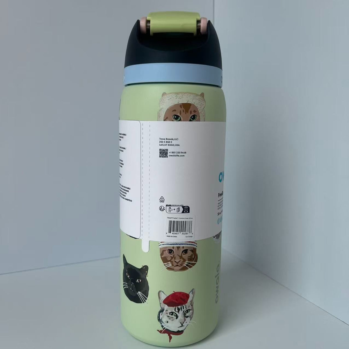 32oz Stainless Steel Cat Collage Water Bottle with Flip Lock Lid