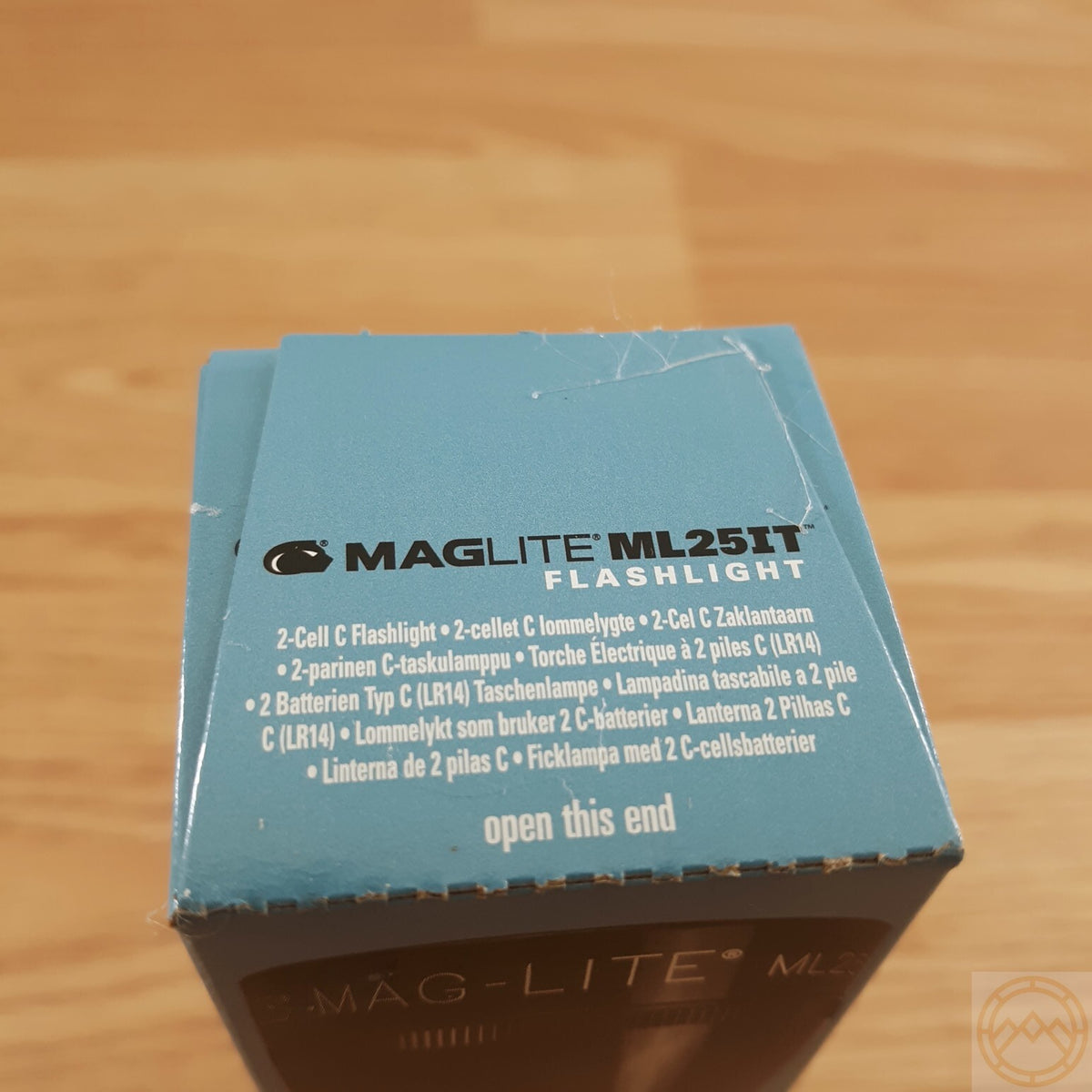 Mag-Lite ML25IT Water-Resistant Xenon Lantern with Candle Mode, Aluminum Body