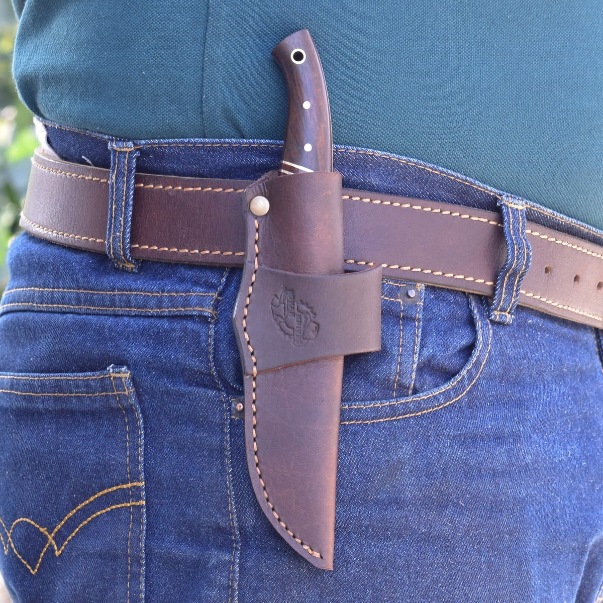 Outdoor Hunting Knife with Damascus Steel Blade & Rosewood Handle - 8.5 Inch