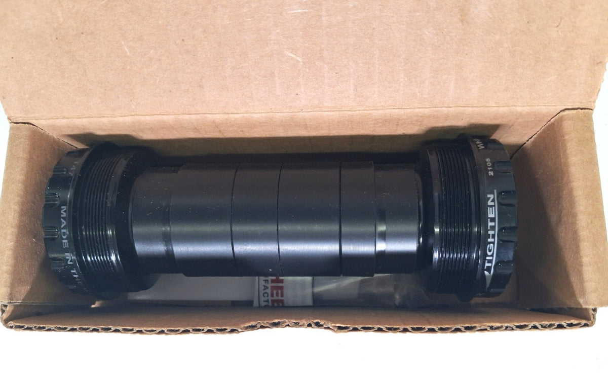Bike Bottom Bracket T47 Outboard Angular Contact 30mm Spindle - Black