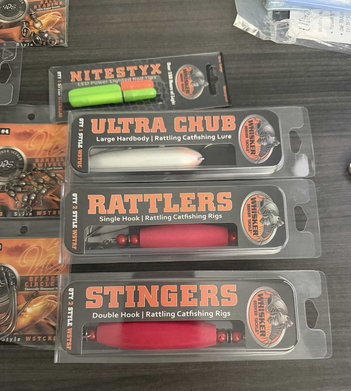 Fishing Rigs & Hooks Kit - Catfish, Floats, Rattlers, Beads, Swivels & Clips